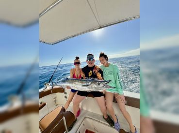 Doña Nina Fishing Tours – 41’ Silverton