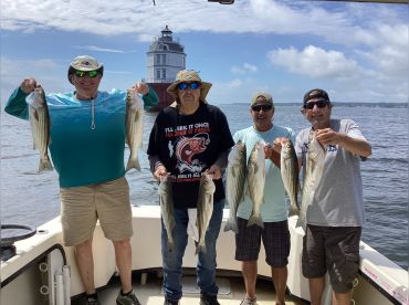 Nauti Hooker Charters thumbnail