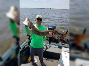 Lure-In Fishing Guide – Oshkosh