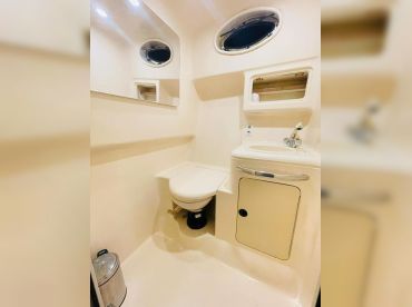 East Coast Charters – Sea Ray 34'