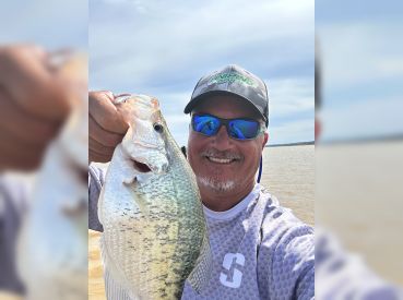 3 Pound Fishing Guide Service – Lake of Egypt thumbnail