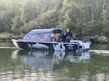 Straight A’s Guide Service – 24'