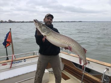 Muskie Mojo Charter Fishing thumbnail