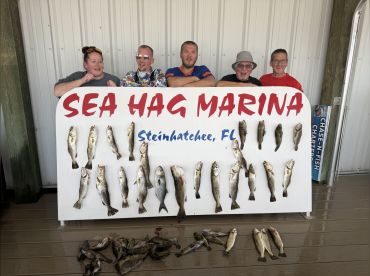 LFG Fishing Charters – 22ft Pontoon