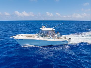 Bora Bora Fishing – 30' World Cat