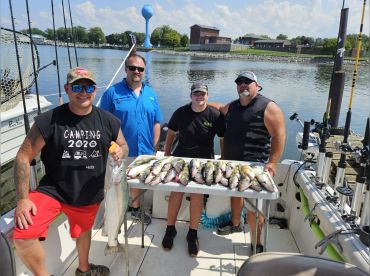 Fishunter Charters thumbnail