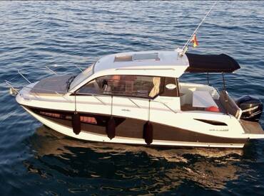 Professional fishing and coast tour