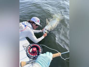 Fins Up Guide Services