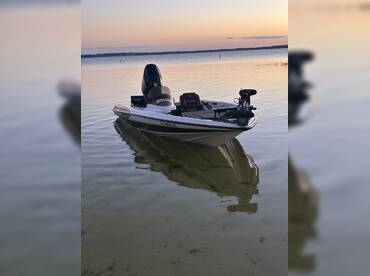 Captain Love's Bass Guides