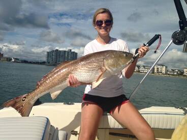 Perty girls and RED FISH