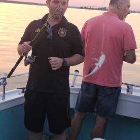 Bottom fishing smack down