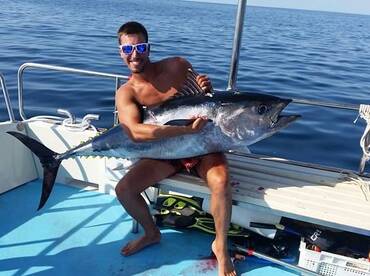 Sabiki and tuna drifting (45kg Blue Fin)