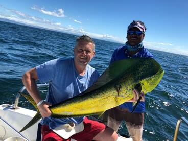 Wayne with the 35 lb. Mahi