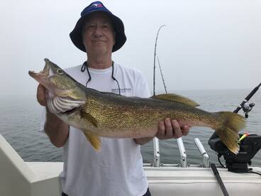 Lake Erie Walleye ON FIRE Fishmasters Ni
