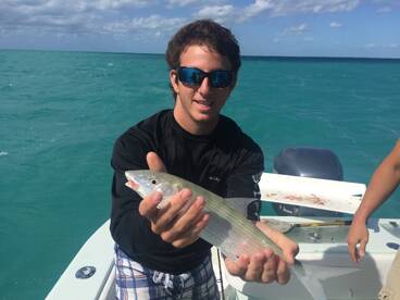 Bonefishing on a 31 contender