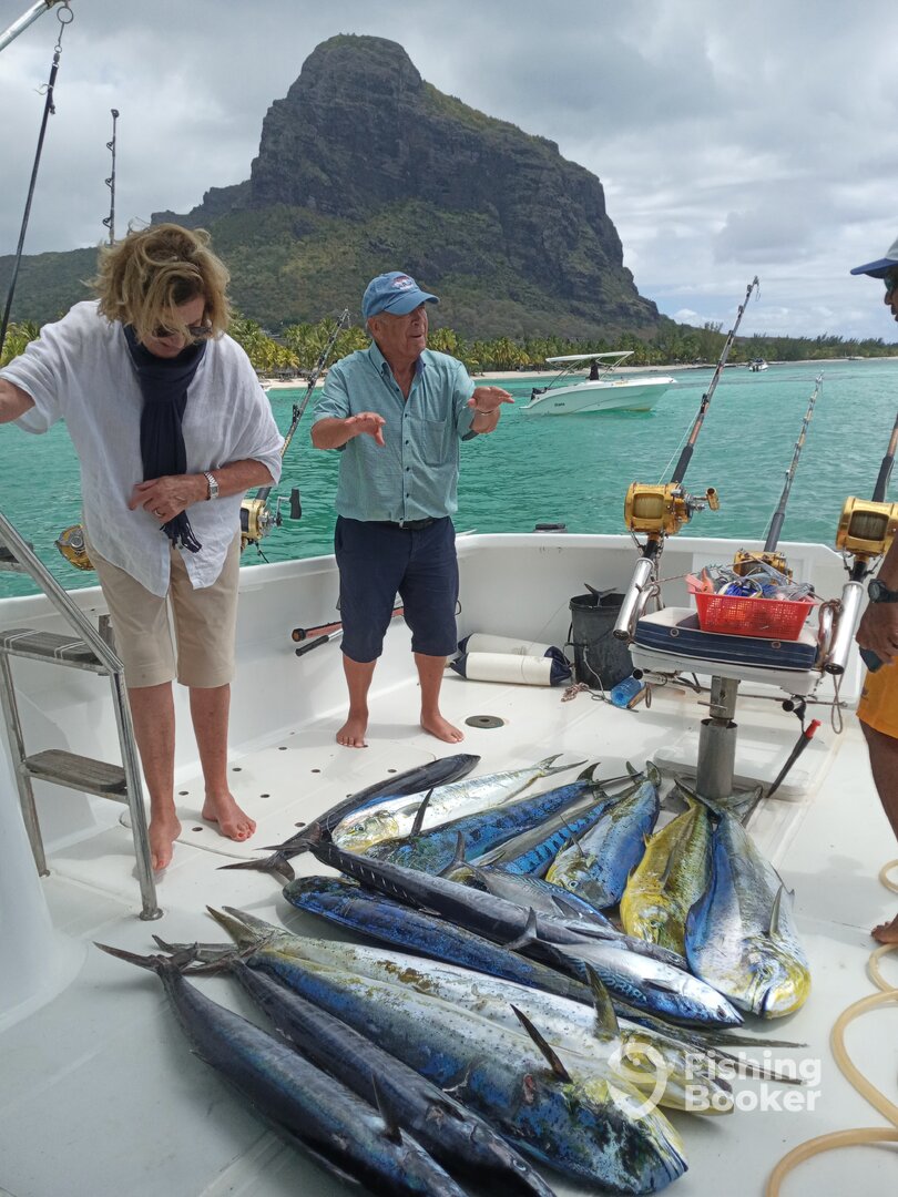 Le Morne Report Photo 0