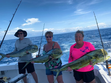 Pez Loco Lands Marlin, Dorado & Sailfish