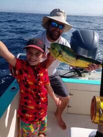 Big family love fishing 