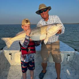 40 inch redfish today! Lots of black dru