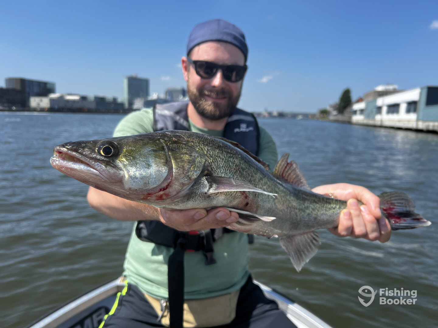 Amsterdam Report Photo 0