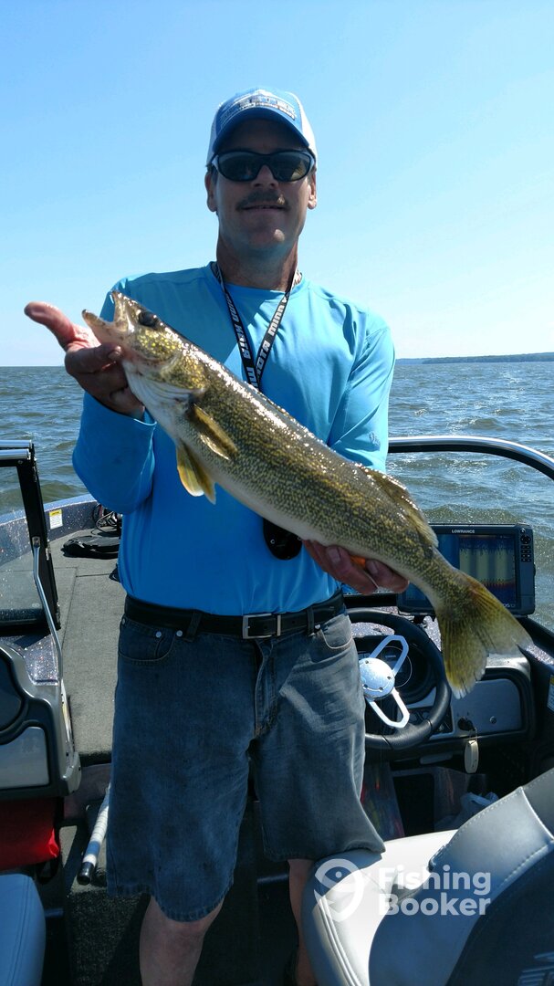 24 in Green Bay WALLEYE 