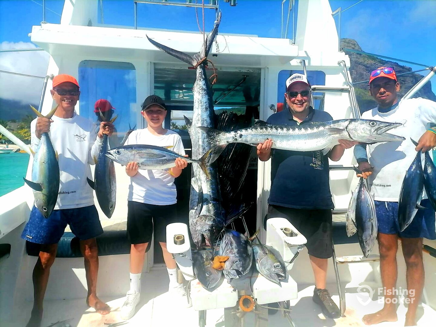 Le Morne Report Photo 0