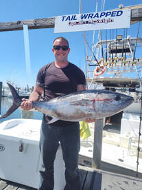 INCREDIBLE FISHING ON TAILWRAPPED 