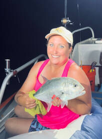 Night fishing = fun .