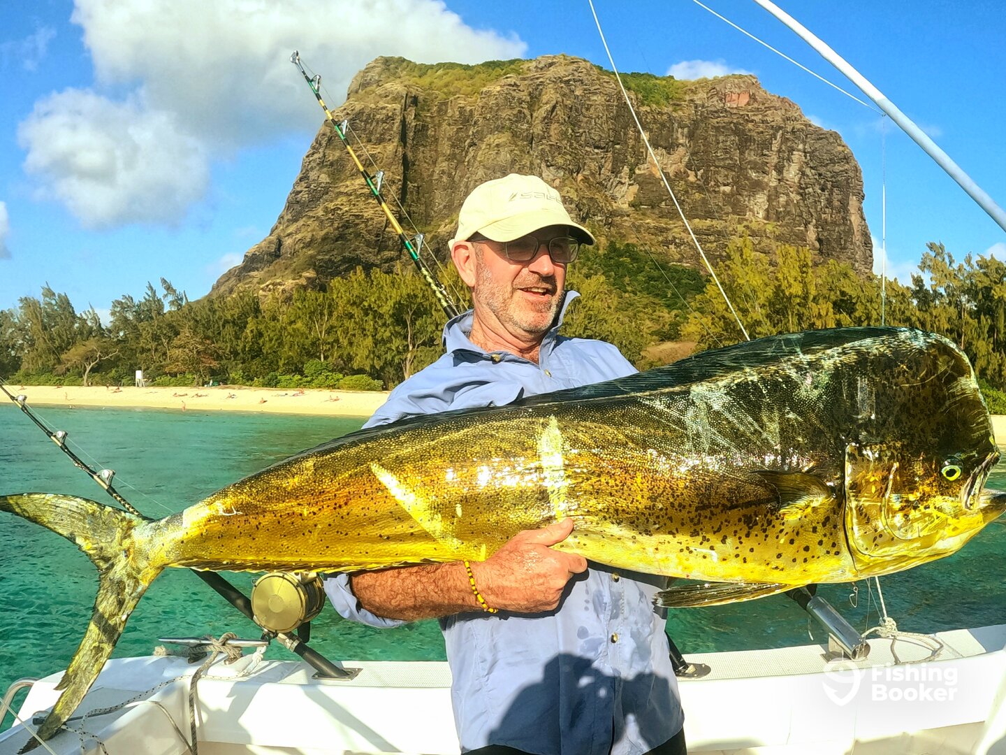 Le Morne Report Photo 0
