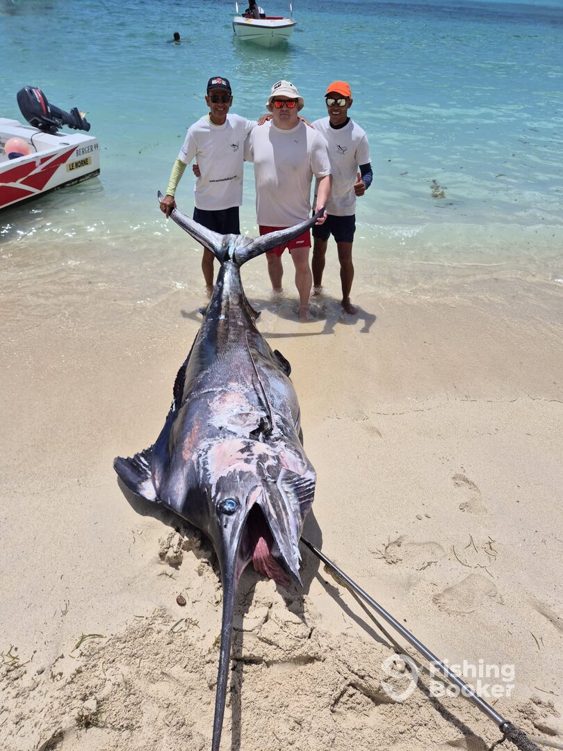 Le Morne Report Photo 0