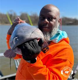 They won a rod with their trophy fish