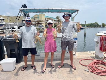 Great Time chasing lobster
