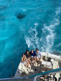 6 hours with Iris and Darcy