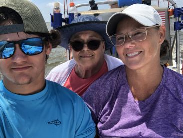 Go to 5 Eaux charter fishing!!!