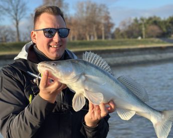 Zander fishing with Ivan