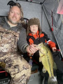 Great Ice Fishing Experience 